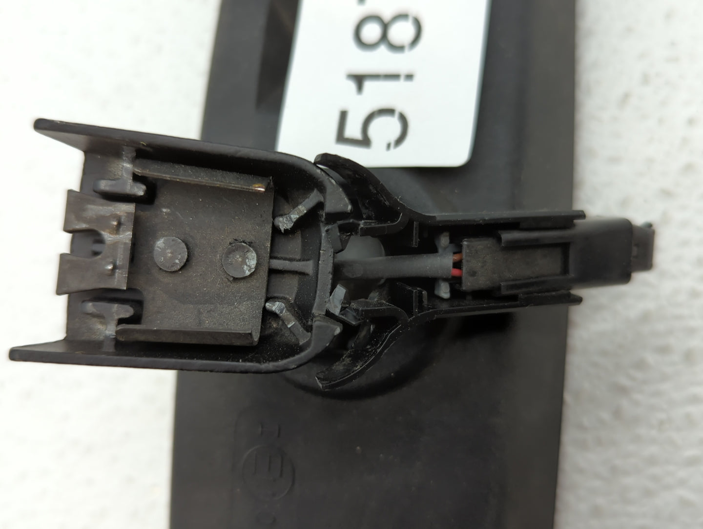 2002 Isuzu Axiom Interior Rear View Mirror Replacement OEM P/N:E11015313 Fits OEM Used Auto Parts - Oemusedautoparts1.com