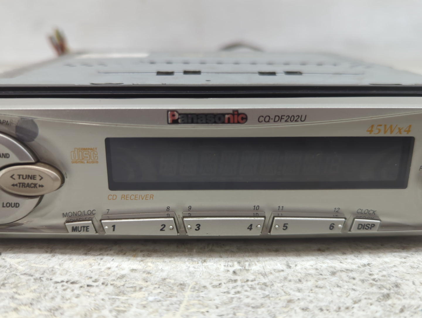 2000-2002 Isuzu Rodeo Radio AM FM Cd Player Receiver Replacement Fits Fits 2000 2001 2002 OEM Used Auto Parts - Oemusedautop