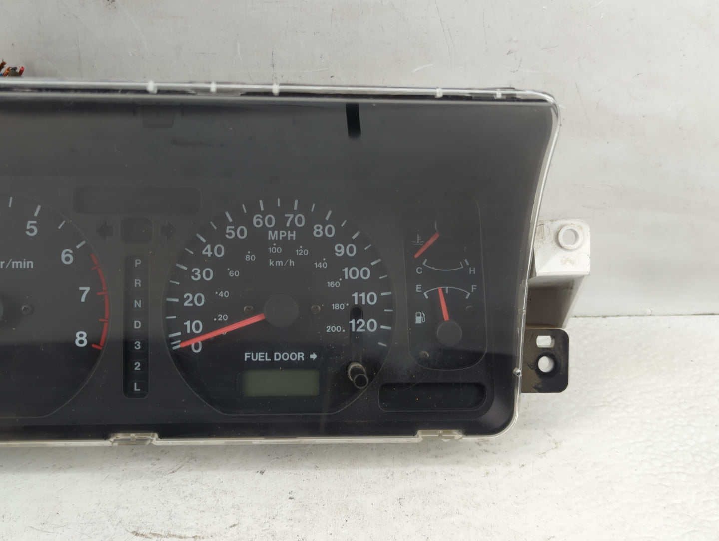 2002 Isuzu Trooper Instrument Cluster Speedometer Gauges P/N:8972631390 Fits OEM Used Auto Parts - Oemusedautoparts1.com