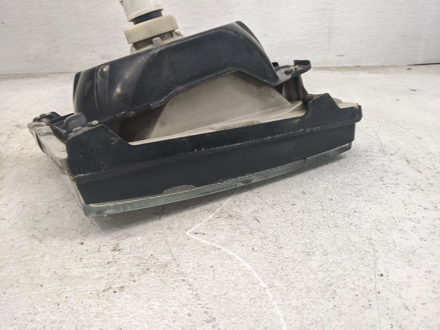 1999-2002 Isuzu Trooper Driver Left Oem Head Light Headlight Lamp - Oemusedautoparts1.com