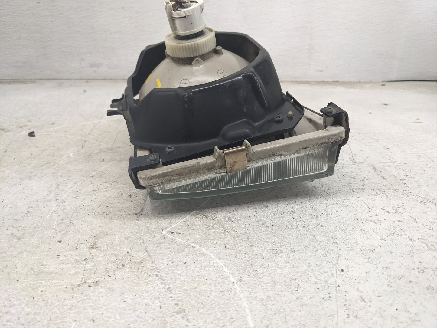 1999-2002 Isuzu Trooper Driver Left Oem Head Light Headlight Lamp - Oemusedautoparts1.com