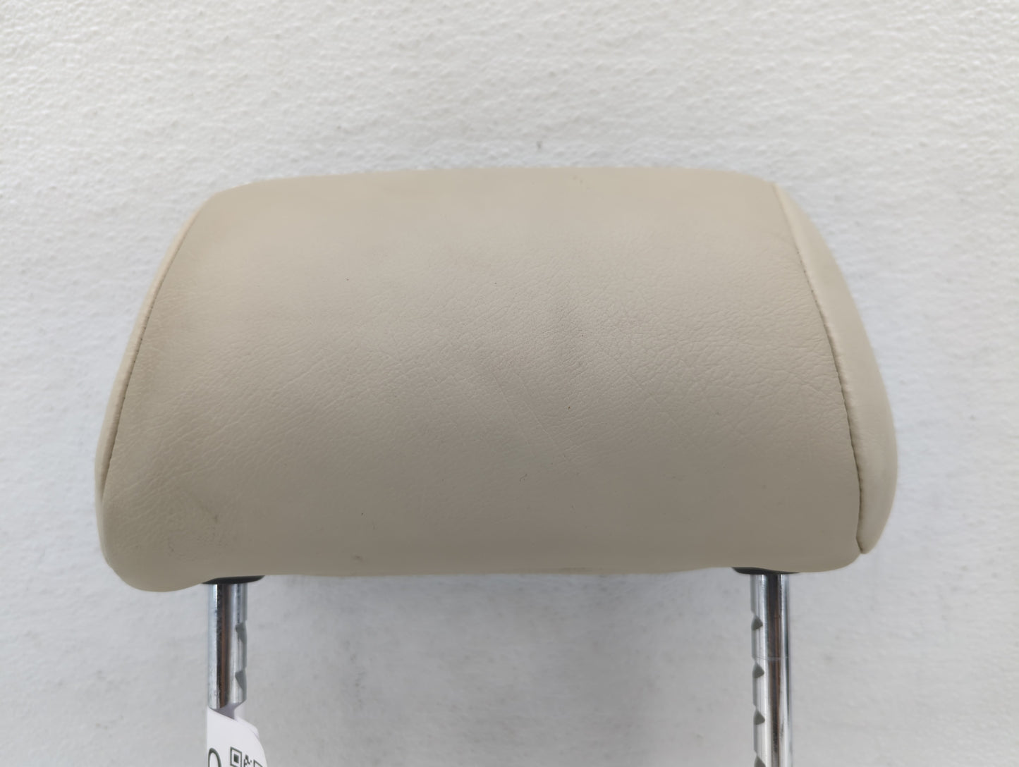 2002 Jaguar X-Type Headrest Head Rest Front Driver Passenger Seat Fits OEM Used Auto Parts - Oemusedautoparts1.com