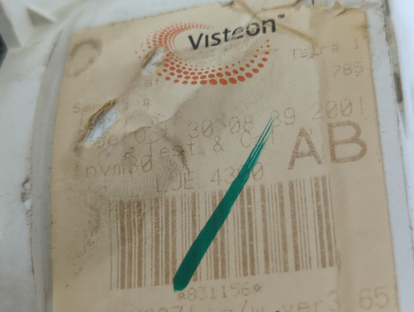 2001-2002 Jaguar Xj8 Instrument Cluster Speedometer Gauges Fits Fits 2001 2002 OEM Used Auto Parts - Oemusedautoparts1.com