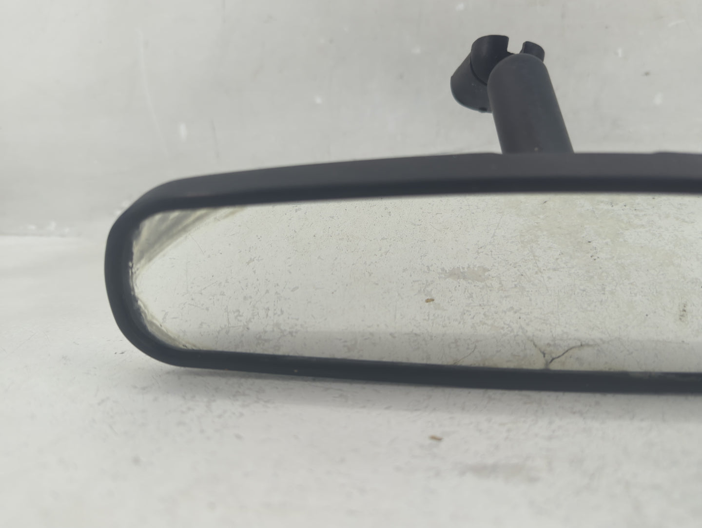 2002 Jeep Cherokee Interior Rear View Mirror Replacement OEM P/N:8011681 Fits OEM Used Auto Parts - Oemusedautoparts1.com