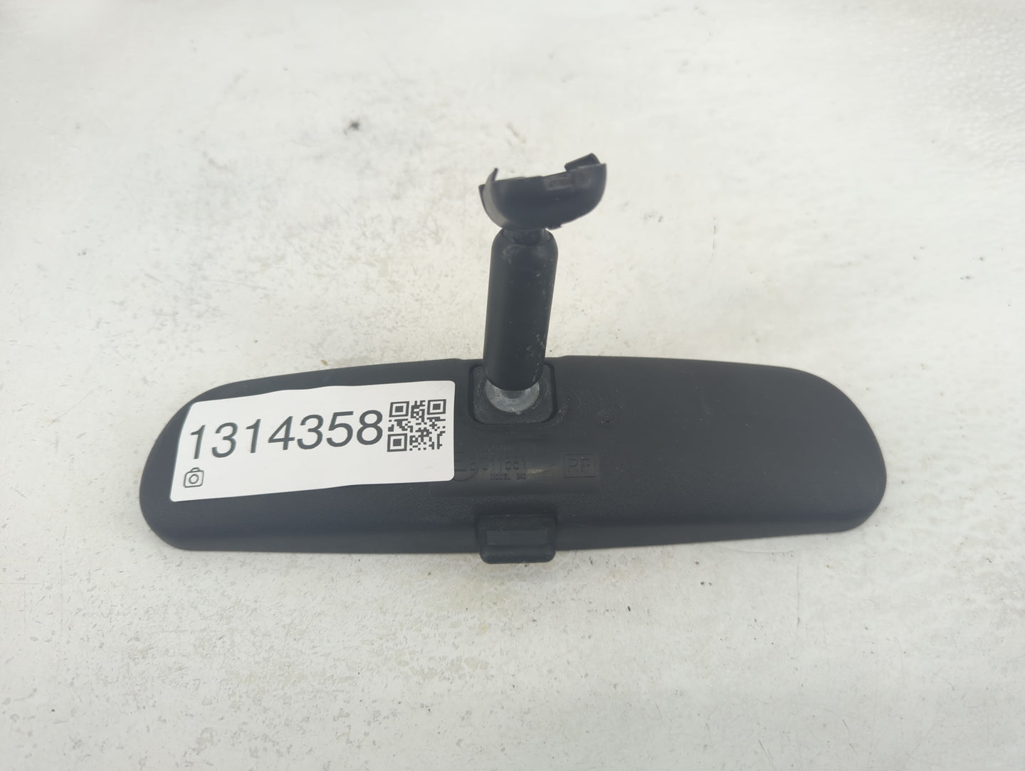 2002 Jeep Cherokee Interior Rear View Mirror Replacement OEM P/N:8011681 Fits OEM Used Auto Parts - Oemusedautoparts1.com