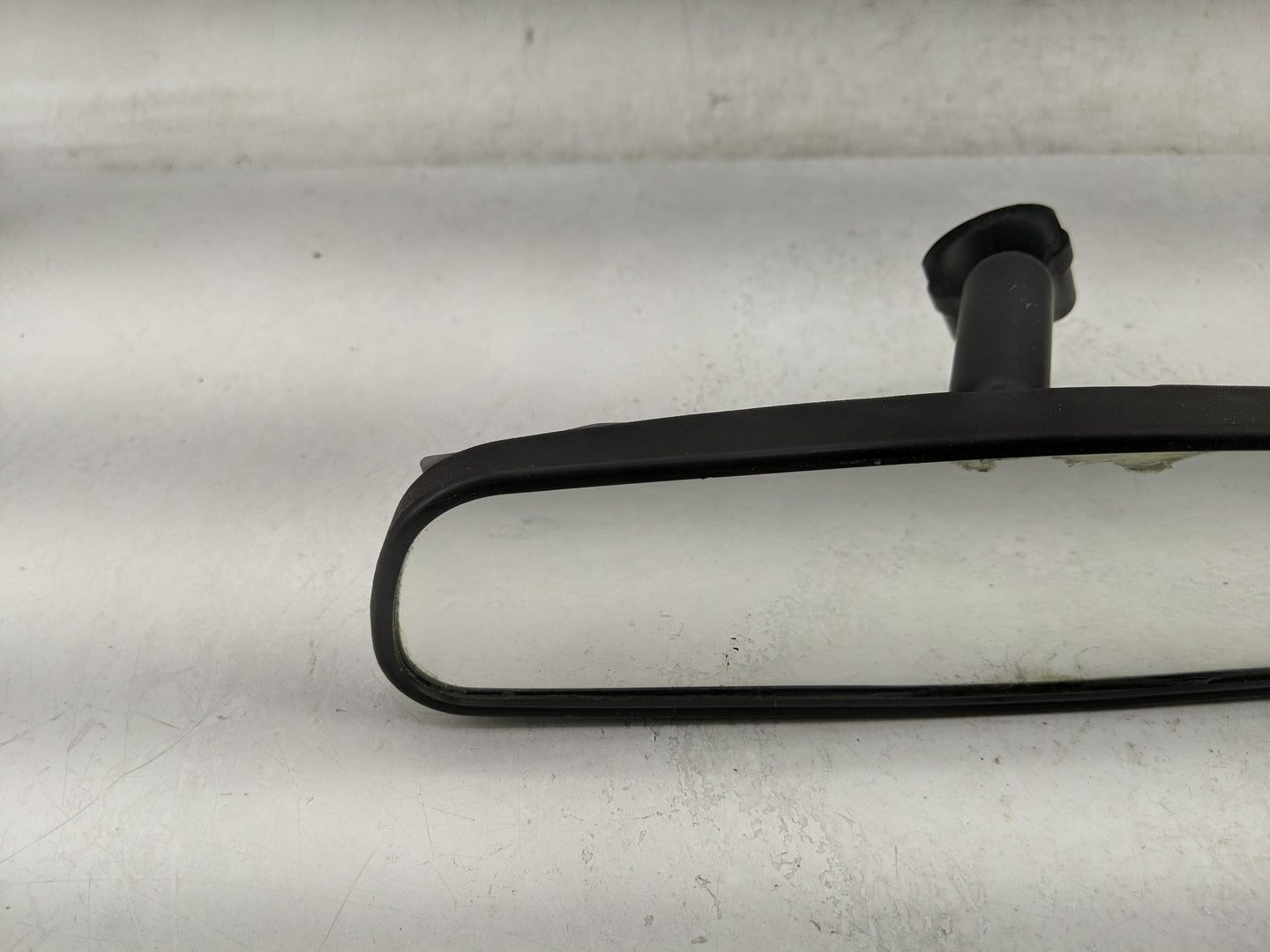 2002 Jeep Cherokee Interior Rear View Mirror Replacement OEM P/N:8011681 Fits OEM Used Auto Parts - Oemusedautoparts1.com