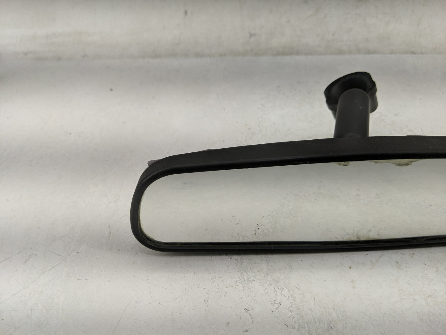 2002 Jeep Cherokee Interior Rear View Mirror Replacement OEM P/N:8011681 Fits OEM Used Auto Parts - Oemusedautoparts1.com