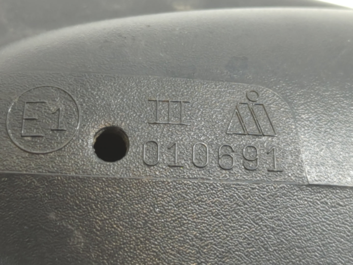 2002 Jeep Cherokee Driver Side View Mirror - Left Door Mirror OEM Used - Oemusedautoparts1.com