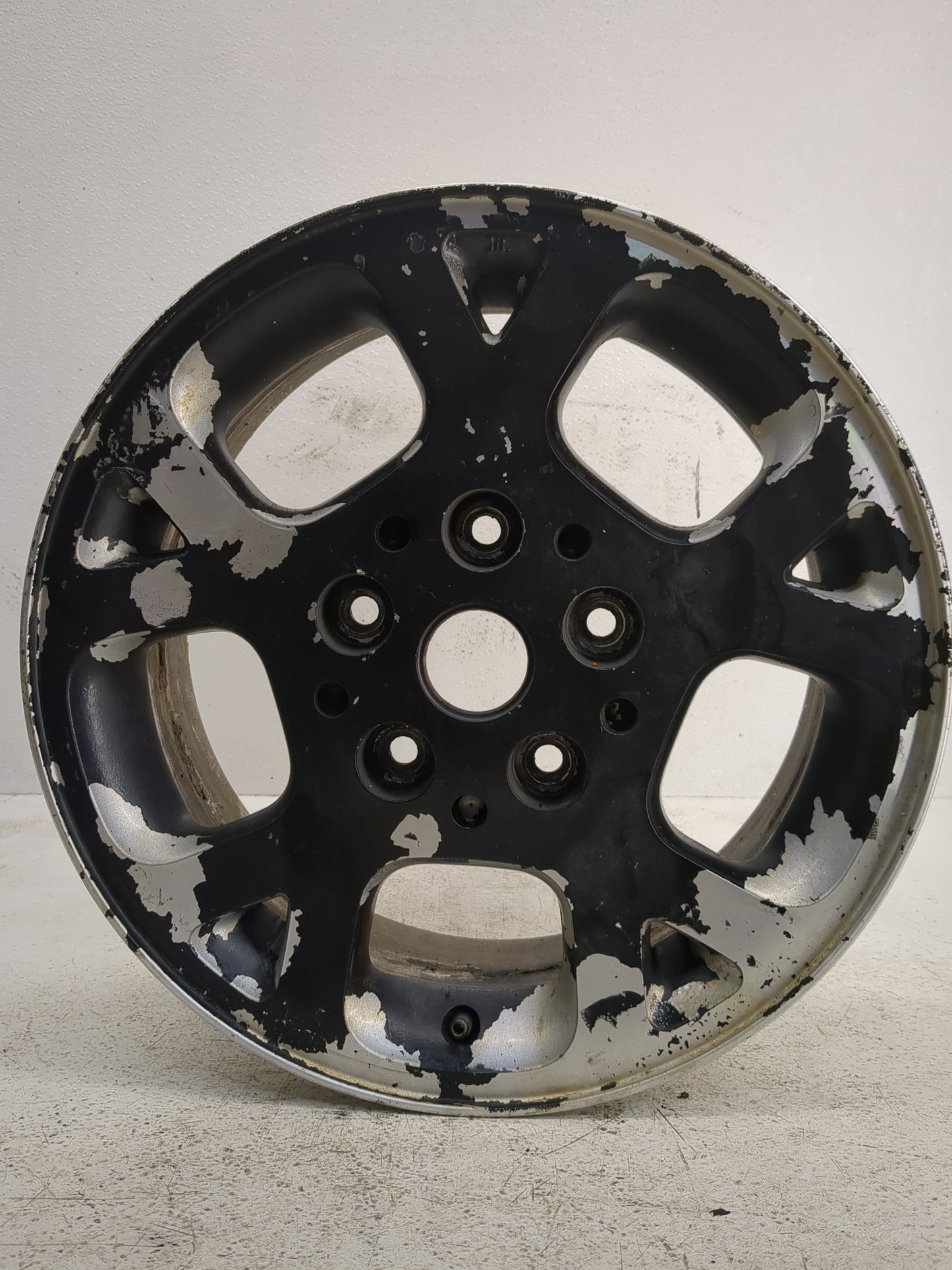 1999-2003 Jeep Grand Cherokee Oem Wheel Rim - Oemusedautoparts1.com