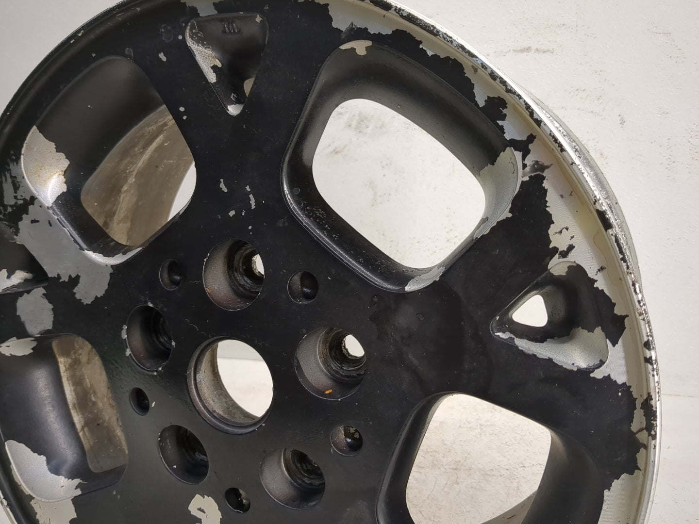 1999-2003 Jeep Grand Cherokee Oem Wheel Rim 1126434 - Oemusedautoparts1.com