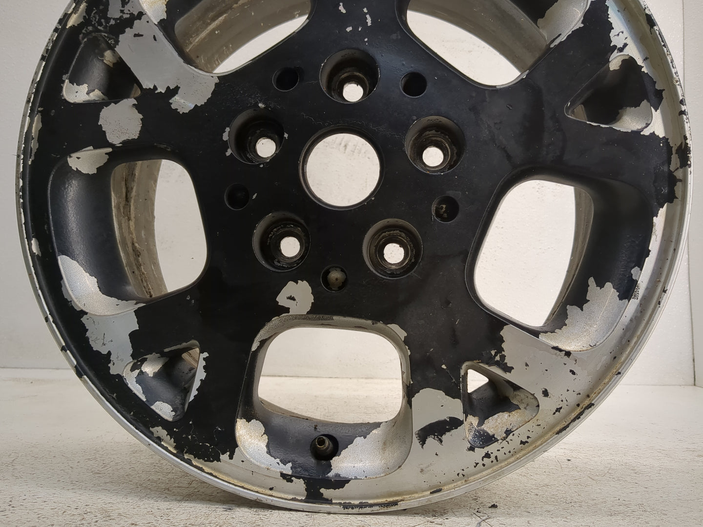 1999-2003 Jeep Grand Cherokee Oem Wheel Rim 1126434 - Oemusedautoparts1.com