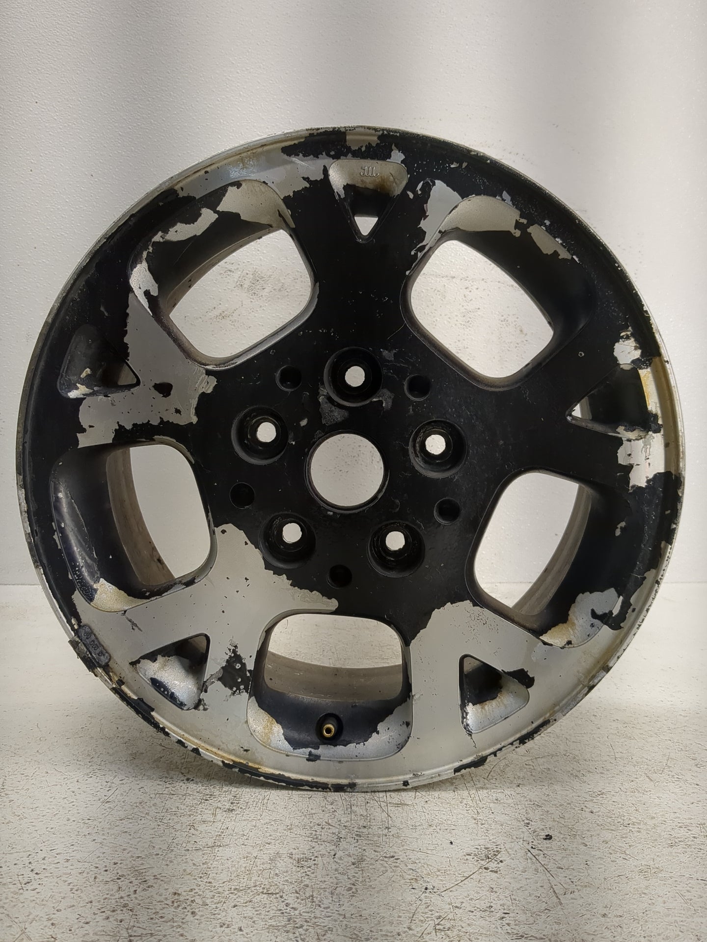1999-2003 Jeep Grand Cherokee Oem Wheel Rim - Oemusedautoparts1.com
