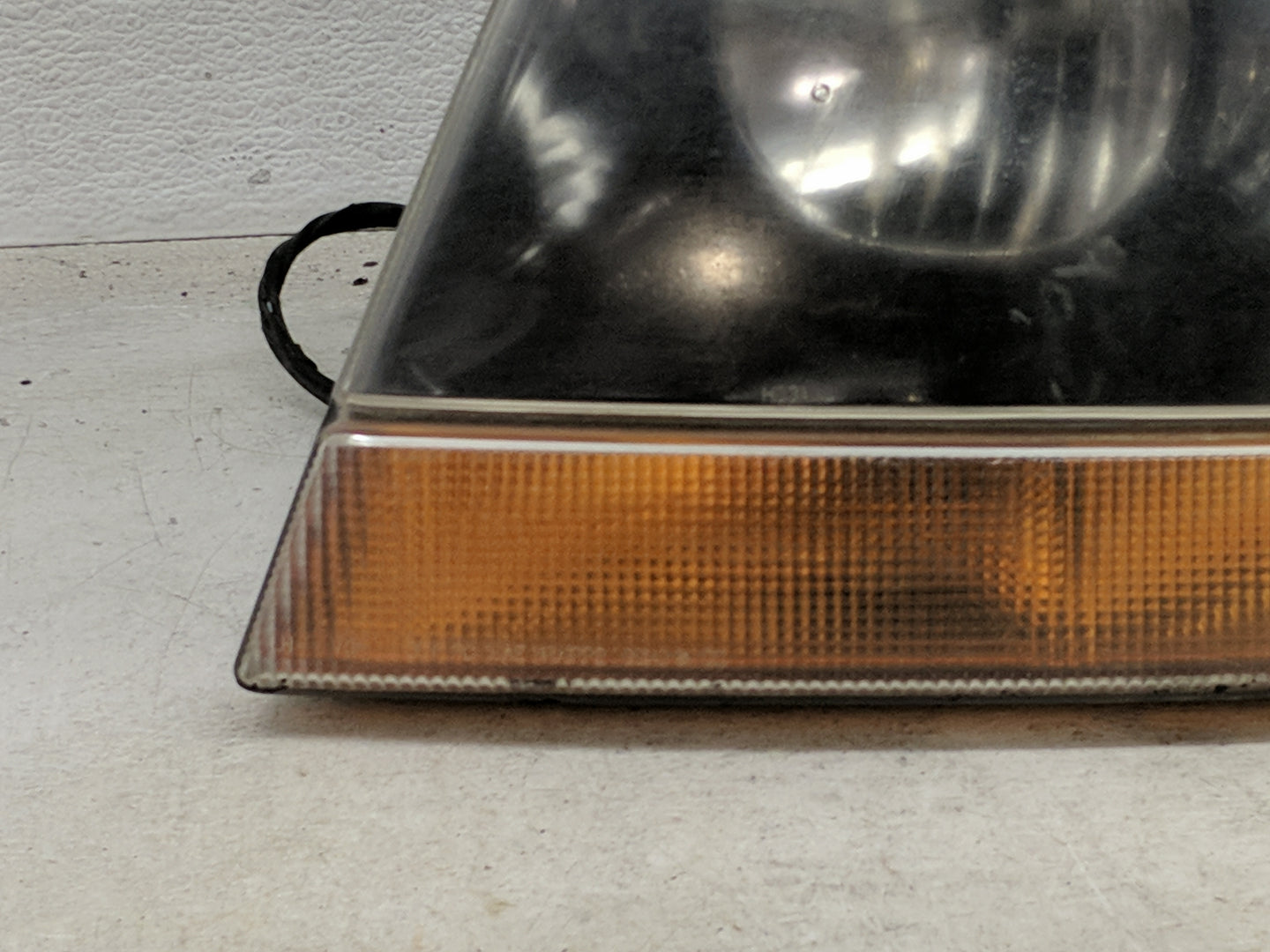 1999-2004 Jeep Grand Cherokee Driver Left Oem Head Light Headlight Lamp - Oemusedautoparts1.com