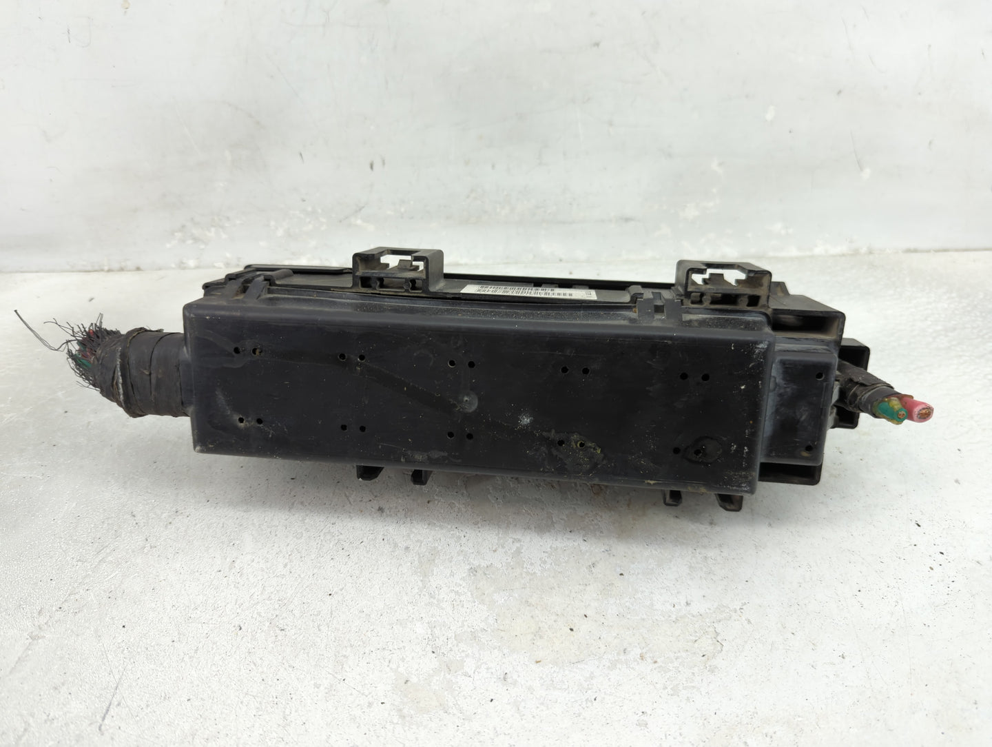 2000-2004 Jeep Grand Cherokee Fusebox Fuse Box Panel Relay Module Fits Fits 2000 2001 2002 2003 2004 OEM Used Auto Parts - O