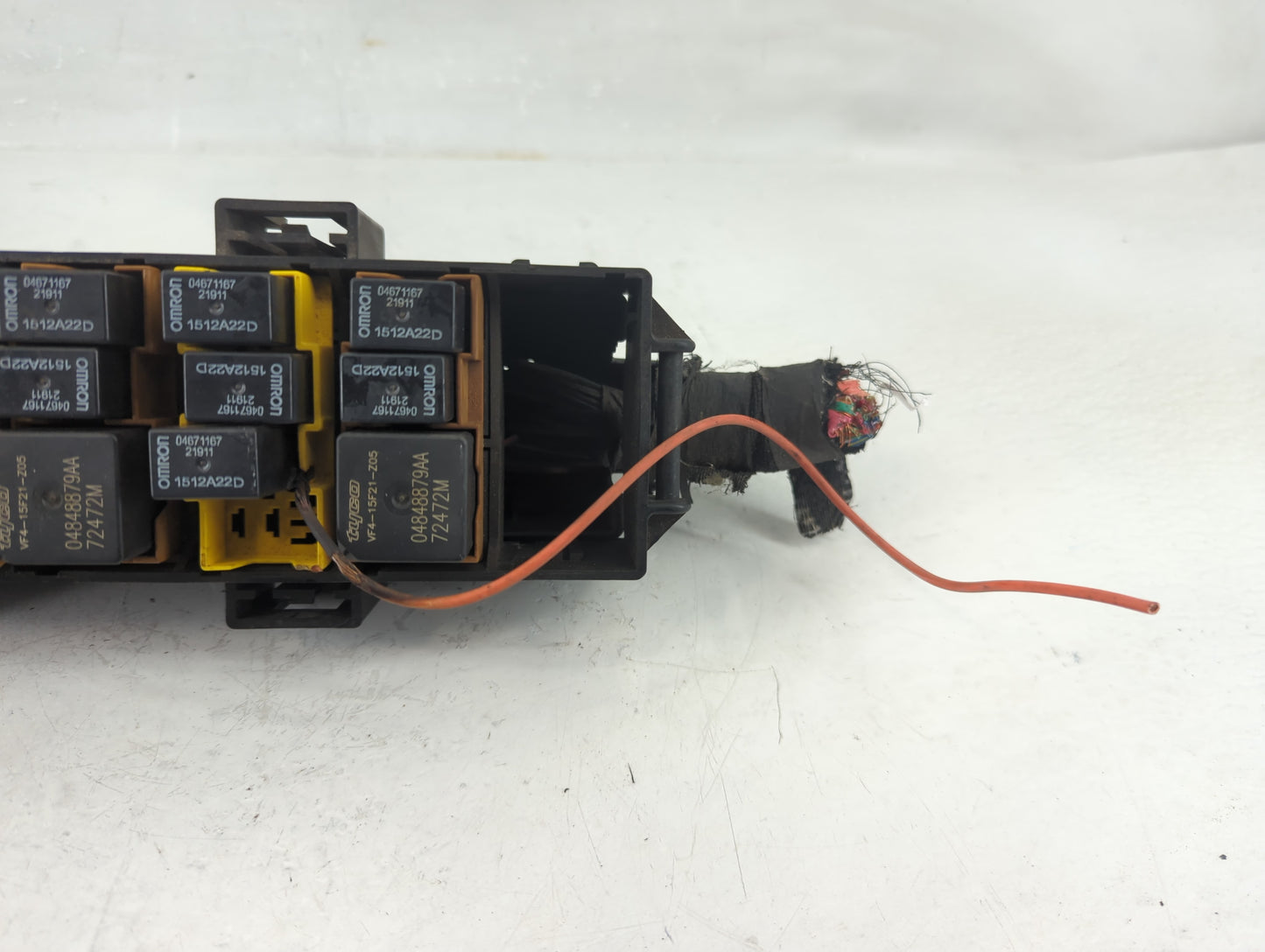 2000-2004 Jeep Grand Cherokee Fusebox Fuse Box Panel Relay Module Fits Fits 2000 2001 2002 2003 2004 OEM Used Auto Parts - O