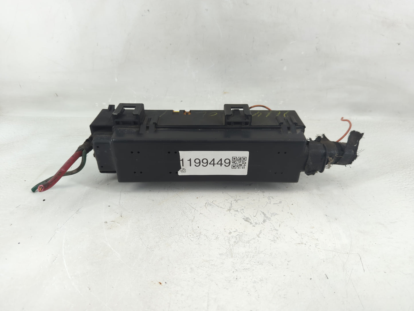 2000-2004 Jeep Grand Cherokee Fusebox Fuse Box Panel Relay Module Fits Fits 2000 2001 2002 2003 2004 OEM Used Auto Parts - O