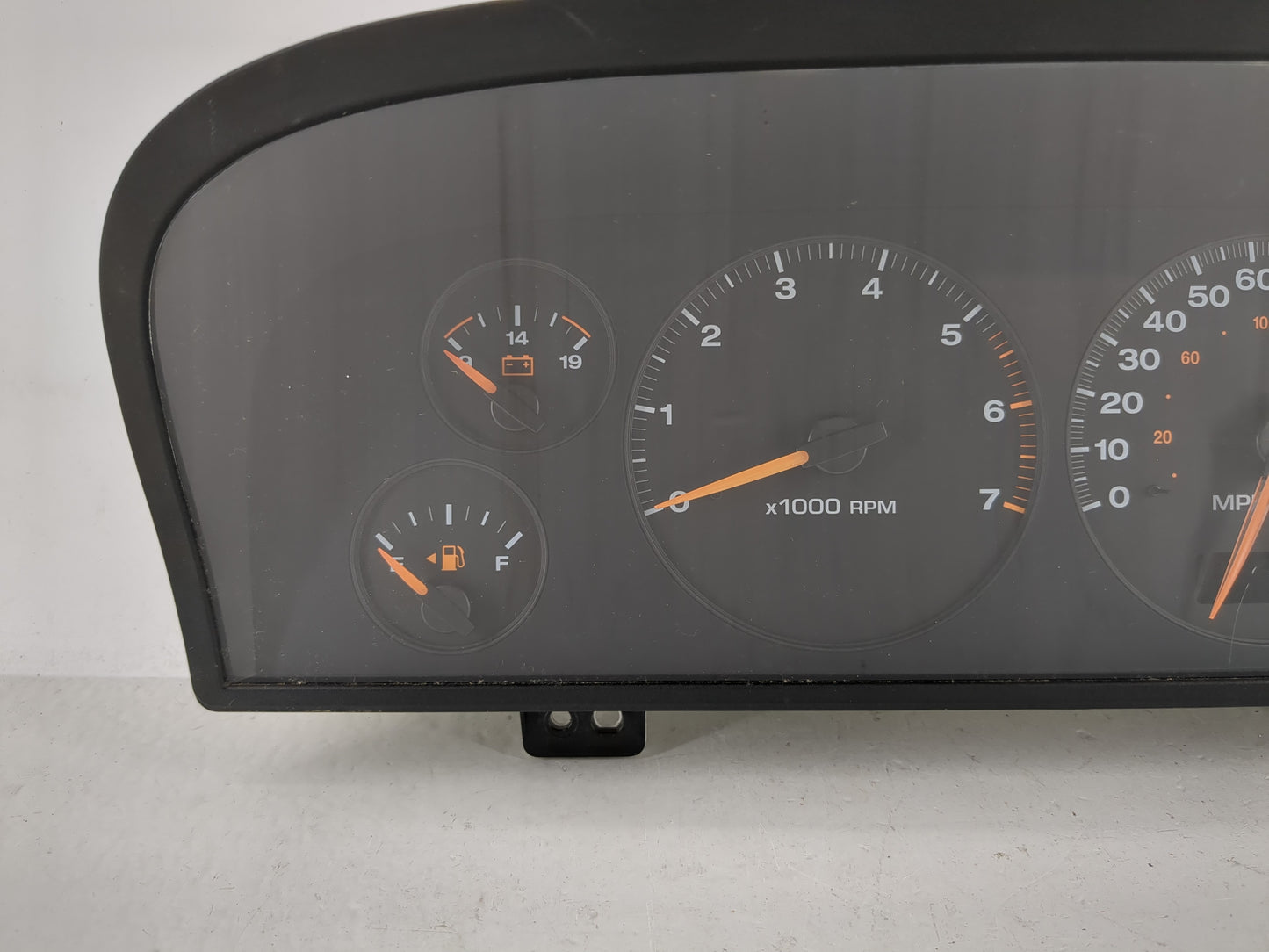 2002-2004 Jeep Grand Cherokee Instrument Cluster Speedometer Gauges P/N:56050802AB Fits Fits 2002 2003 2004 OEM Used Auto Pa