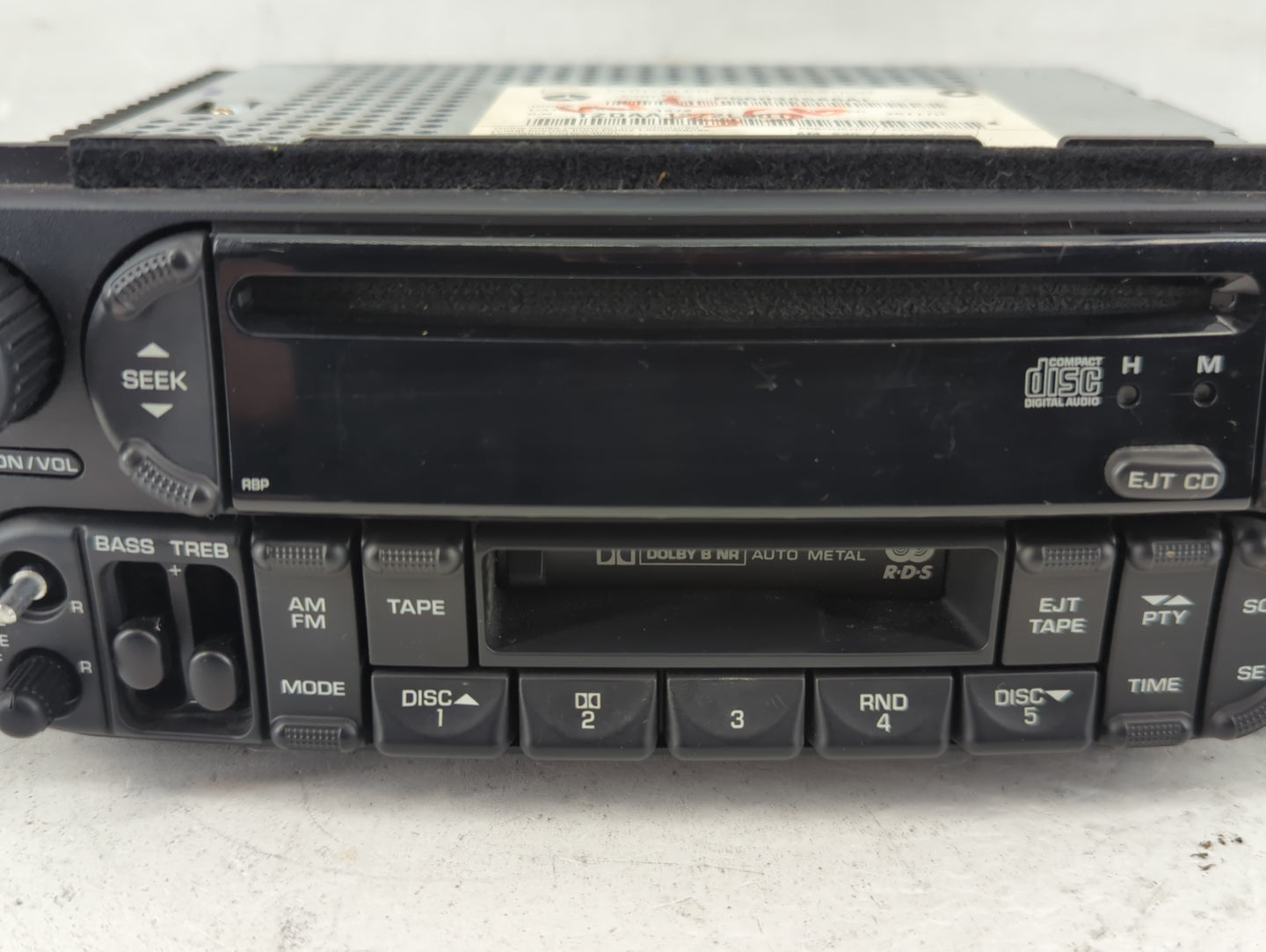 2002 Jeep Grand Cherokee Radio AM FM Cd Player Receiver Replacement P/N:P56038586AI Fits OEM Used Auto Parts - Oemusedautopa
