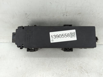 compare product 2000-2004 Jeep Grand Cherokee Fusebox Fuse Box Panel Relay Module Fits Fits 2000 2001 2002 2003 2004 OEM Used Auto Parts