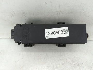 2000-2004 Jeep Grand Cherokee Fusebox Fuse Box Panel Relay Module Fits Fits 2000 2001 2002 2003 2004 OEM Used Auto Parts - O