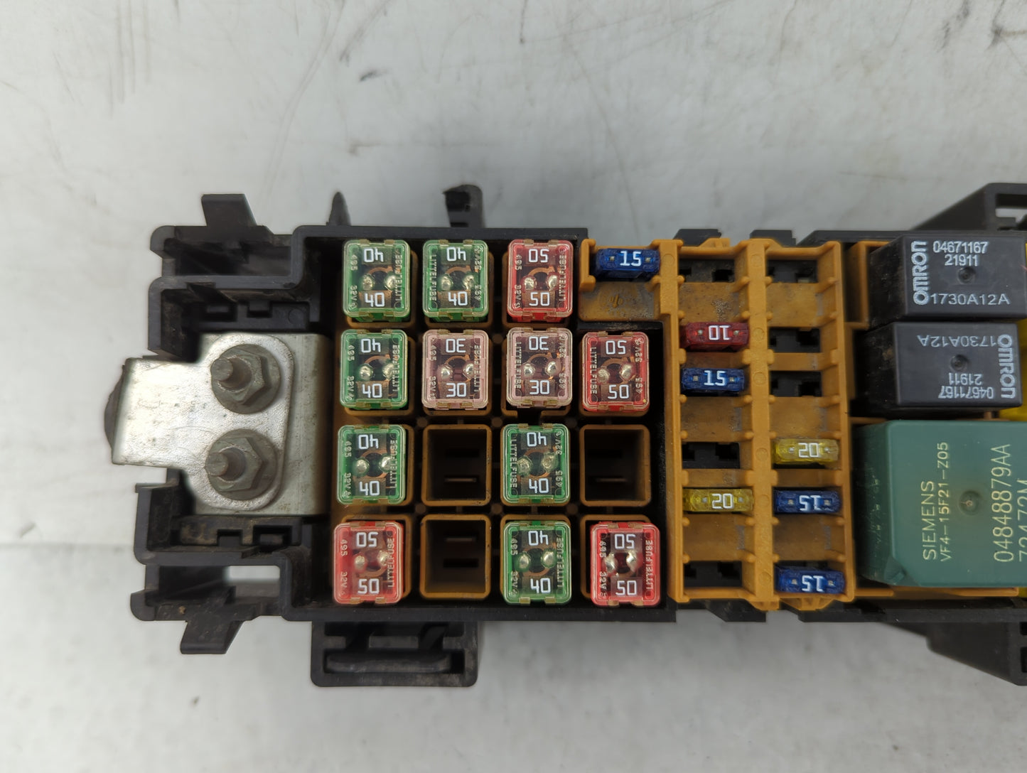 2000-2004 Jeep Grand Cherokee Fusebox Fuse Box Panel Relay Module Fits Fits 2000 2001 2002 2003 2004 OEM Used Auto Parts - O