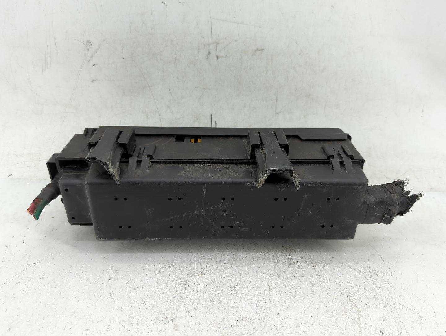2000-2004 Jeep Grand Cherokee Fusebox Fuse Box Panel Relay Module Fits Fits 2000 2001 2002 2003 2004 OEM Used Auto Parts - O