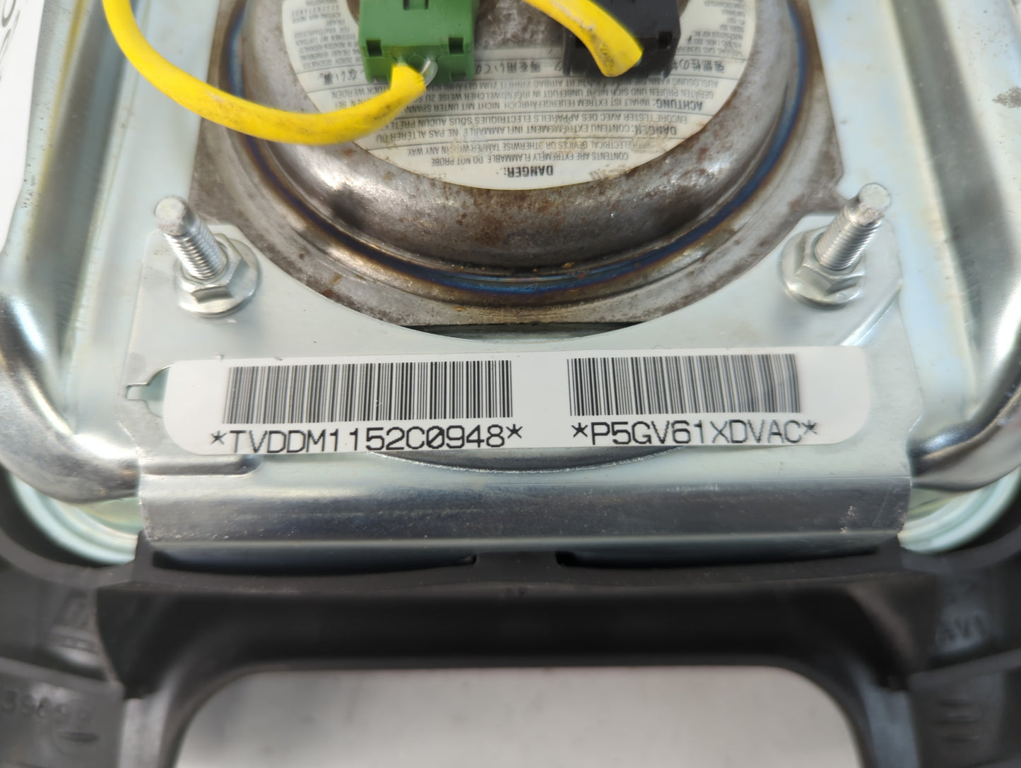 2002-2002 Jeep Grand Cherokee Air Bag Driver Left Steering Wheel Mounted - Oemusedautoparts1.com