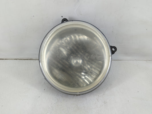 2002-2004 Jeep Liberty Passenger Right Oem Head Light Headlight Lamp - Oemusedautoparts1.com