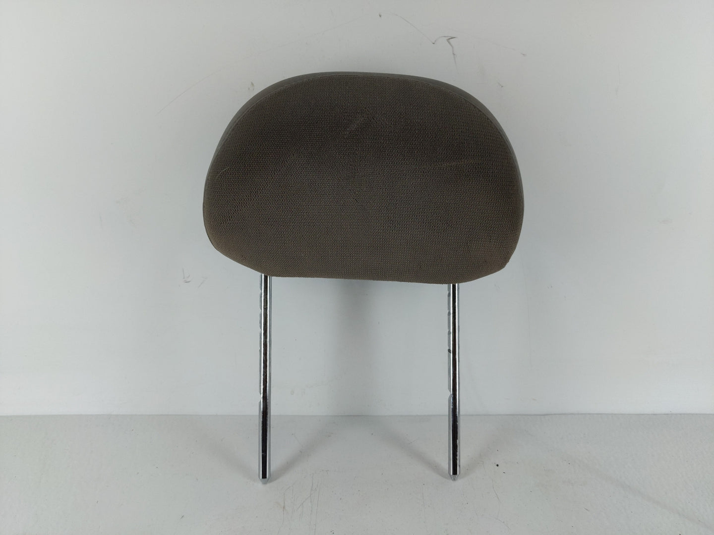 2002-2003 Jeep Liberty Headrest Head Rest Rear Seat Fits Fits 2002 2003 OEM Used Auto Parts - Oemusedautoparts1.com