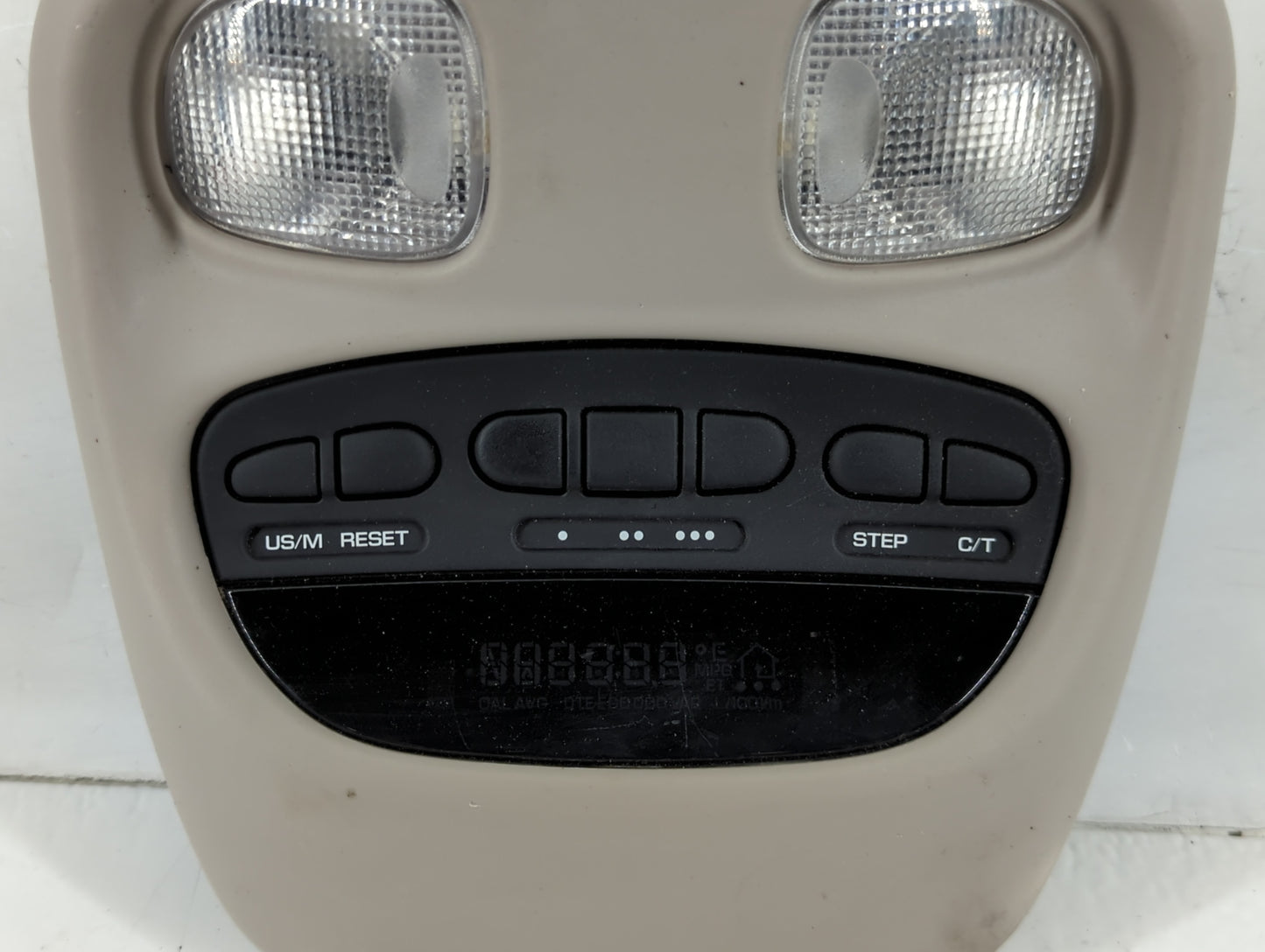 2002-2004 Jeep Liberty Overhead Roof Console Interior Dome Light - Oemusedautoparts1.com