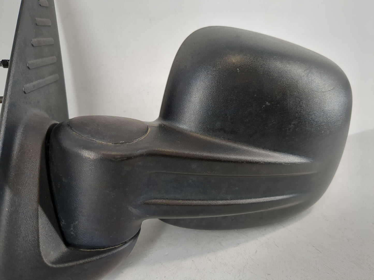 2002-2007 Jeep Liberty Driver Side View Mirror - Left Door Mirror OEM Used - Oemusedautoparts1.com