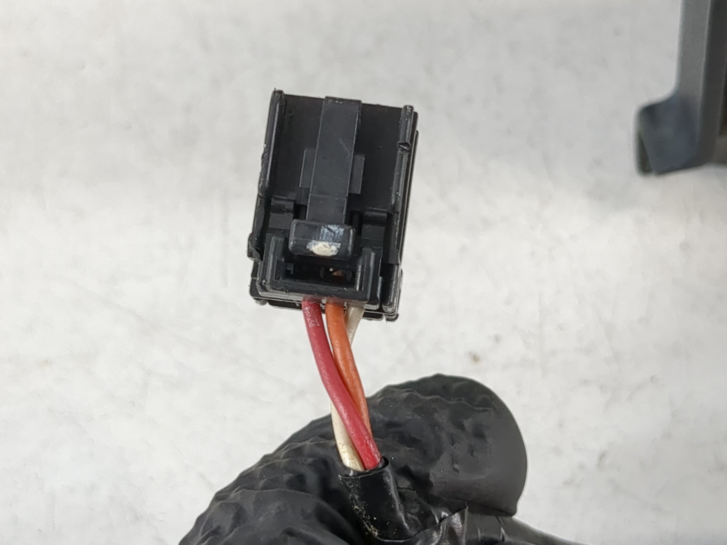 2002-2007 Jeep Liberty Driver Side View Mirror - Left Door Mirror OEM Used - Oemusedautoparts1.com