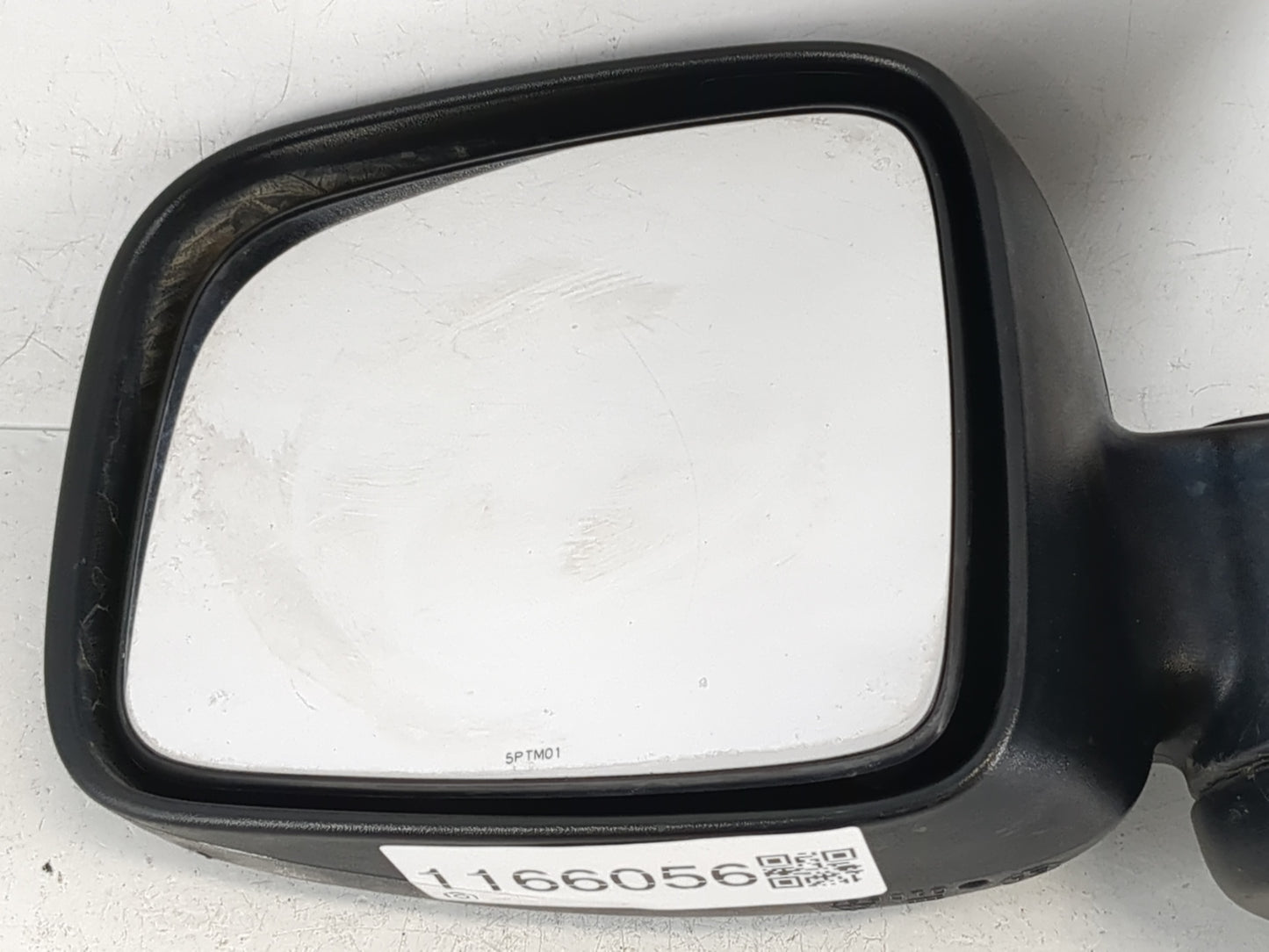 2002-2007 Jeep Liberty Driver Side View Mirror - Left Door Mirror OEM Used - Oemusedautoparts1.com