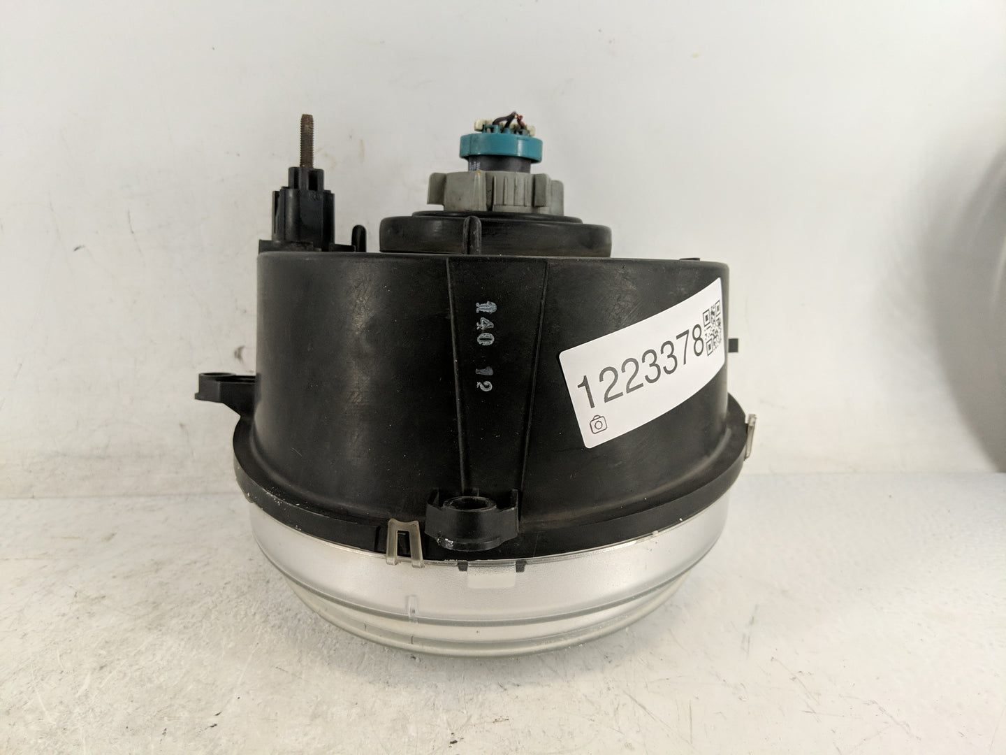 2002-2004 Jeep Liberty Passenger Right Oem Head Light Headlight Lamp - Oemusedautoparts1.com
