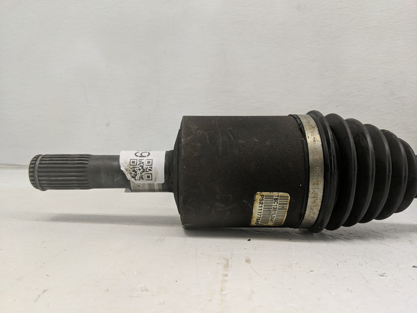 2002-2007 Jeep Liberty Axle Shaft Front Driver Cv C/v - Oemusedautoparts1.com