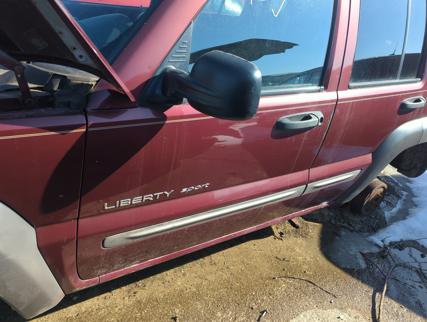 2002-2007 Jeep Liberty Driver Front Door Oem 1269248 - Oemusedautoparts1.com