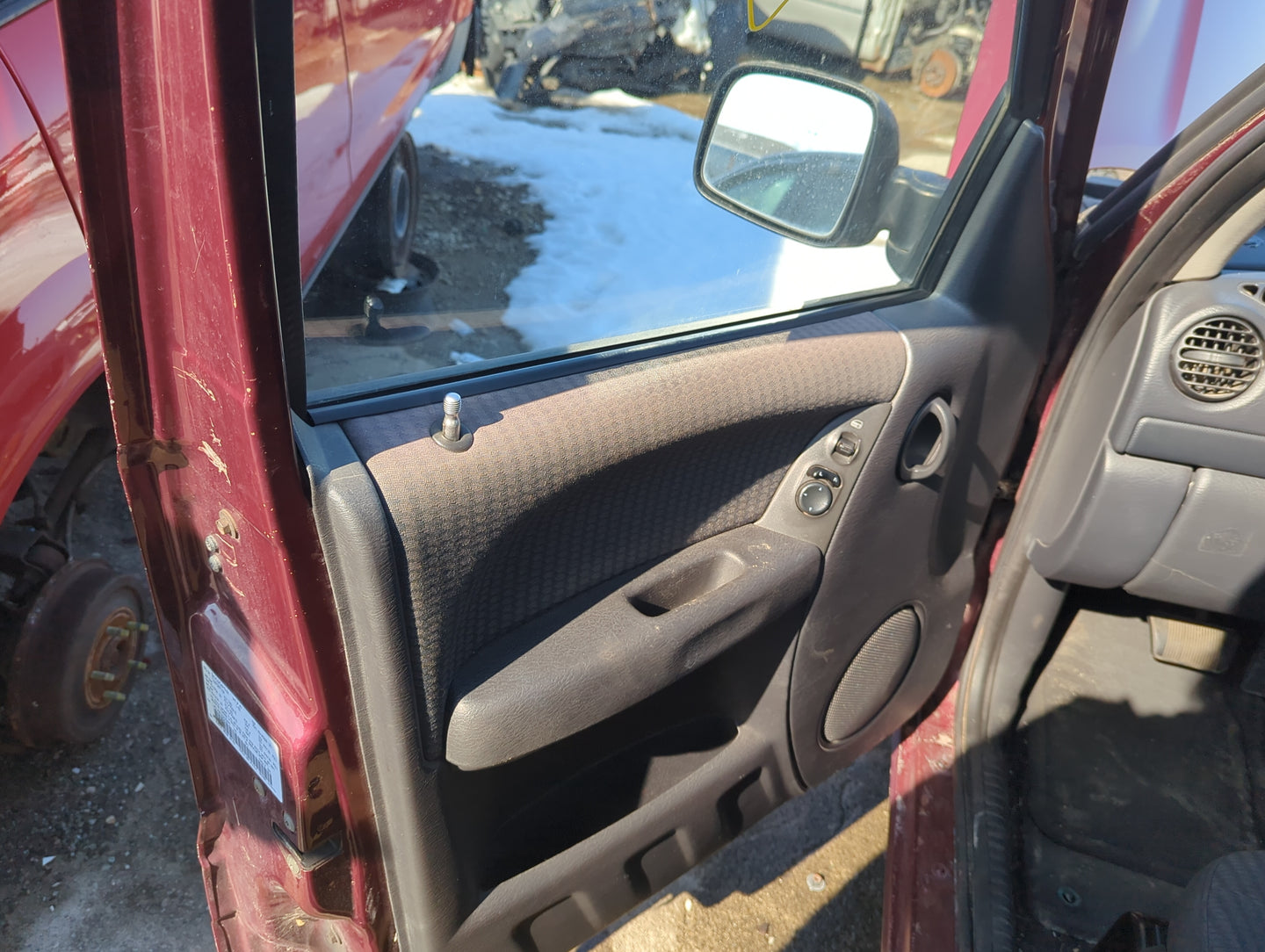 2002 Jeep Liberty Front Left Driver Interior Door Panel Trim 1269354 - Oemusedautoparts1.com