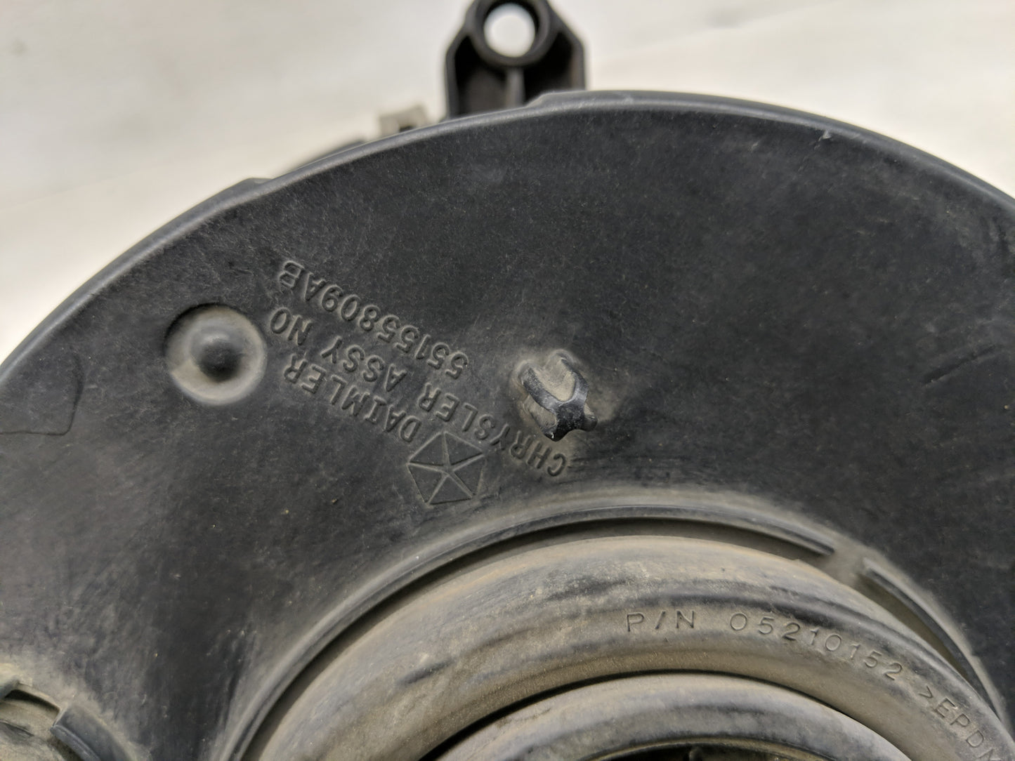 2002 Jeep Liberty Driver Left Oem Fog Light Lamp - Oemusedautoparts1.com