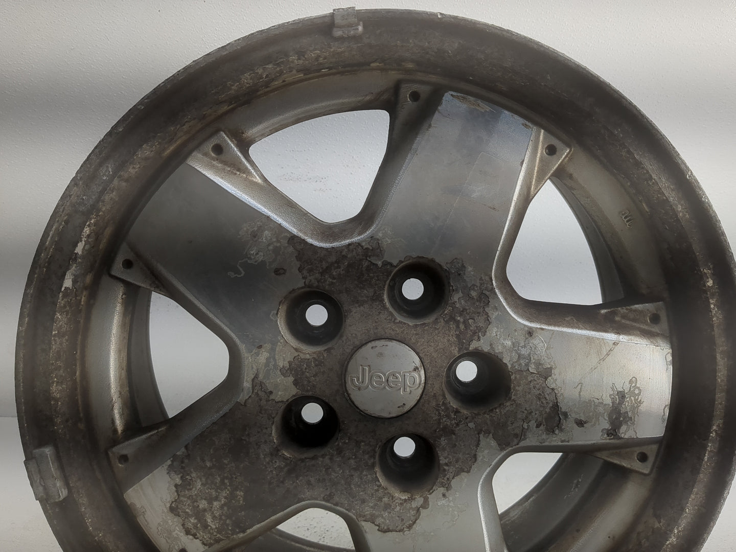 2002-2007 Jeep Liberty Oem Wheel Rim 1305479 - Oemusedautoparts1.com