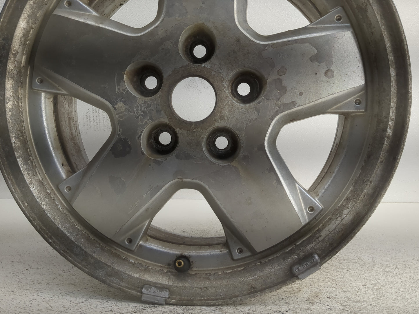 2002-2007 Jeep Liberty Oem Wheel Rim 1305482 - Oemusedautoparts1.com