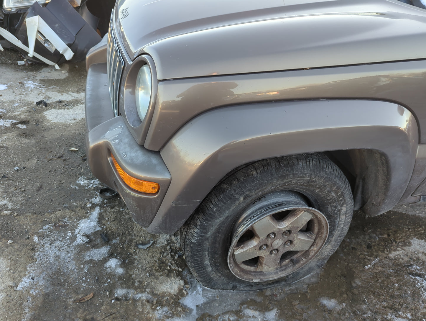 2002-2004 Jeep Liberty Front Bumper - Oem 1306023 - Oemusedautoparts1.com