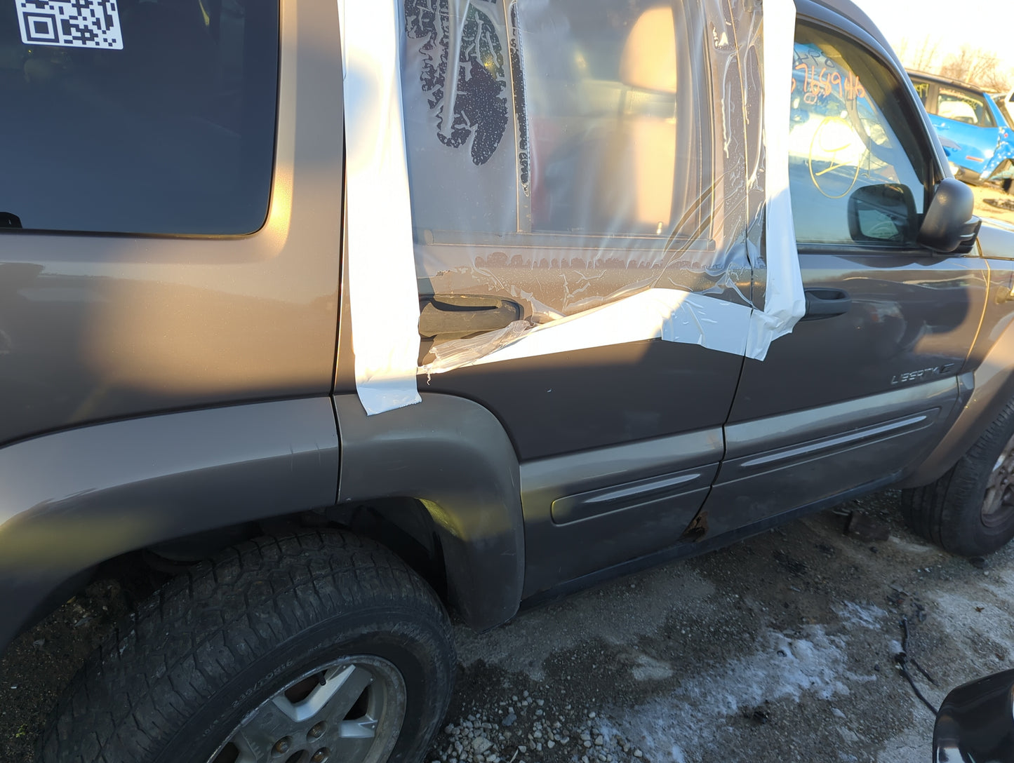 2002-2007 Jeep Liberty Passenger Rear Door Oem 1306178 - Oemusedautoparts1.com
