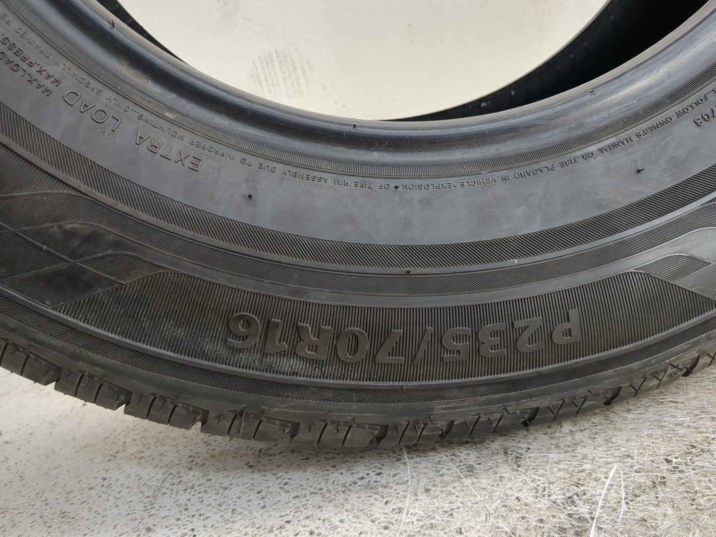 Used Tire P235/70R16 LEXLINI ALL WEATHER 107T - Tread Depth 13.5/32 - Oemusedautoparts1.com