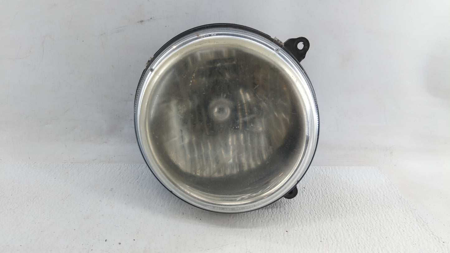 2002-2004 Jeep Liberty Passenger Right Oem Head Light Headlight Lamp - Oemusedautoparts1.com