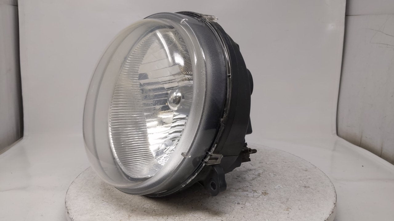 2002-2004 Jeep Liberty Passenger Right Oem Head Light Lamp  R8s40b20 - Oemusedautoparts1.com