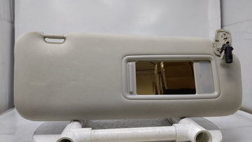 2002 Jeep Liberty Sun Visor Shade Replacement Passenger Right Mirror Fits OEM Used Auto Parts - Oemusedautoparts1.com