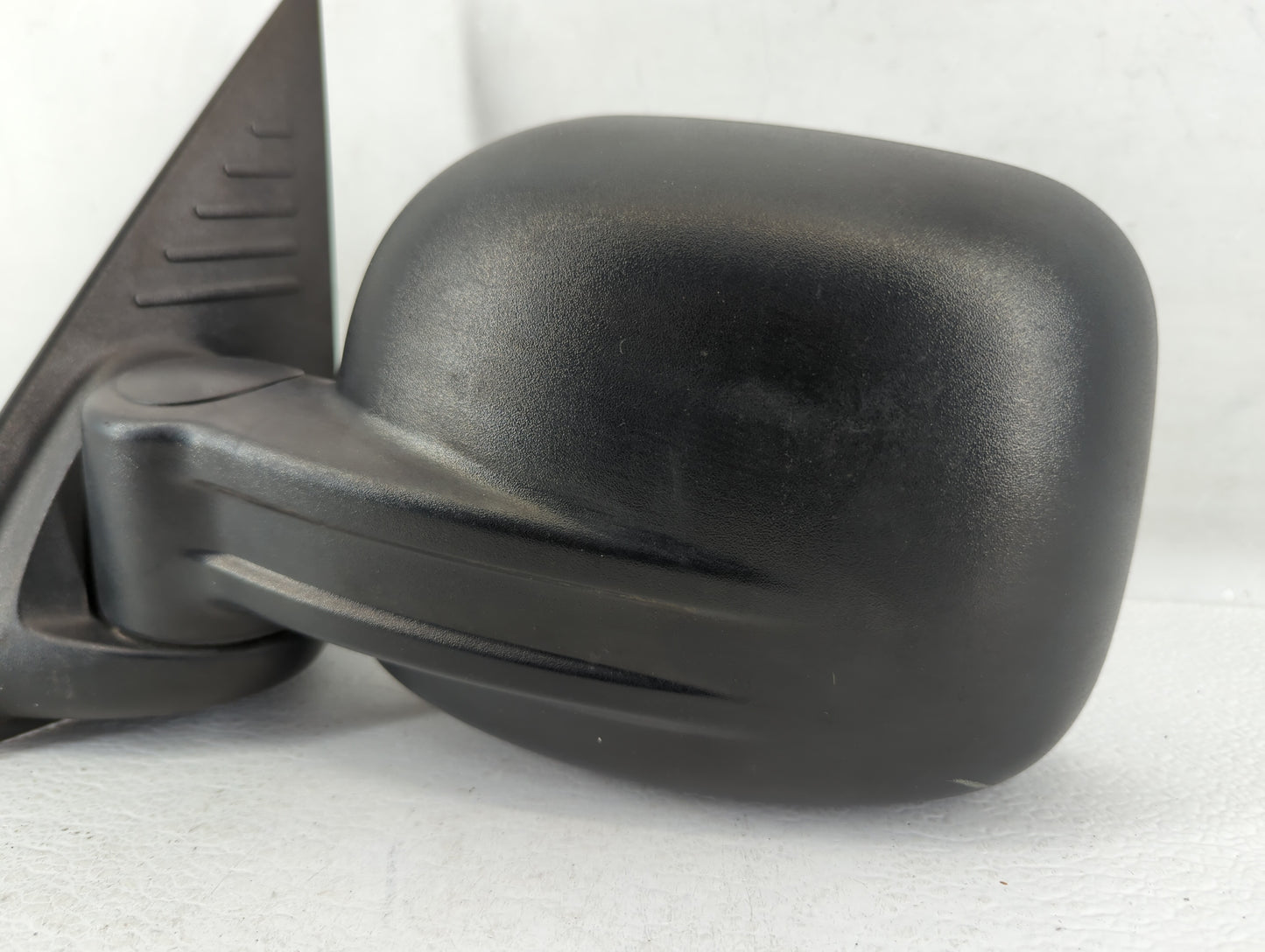 2002-2007 Jeep Liberty Driver Side View Mirror - Left Door Mirror OEM Used - Oemusedautoparts1.com