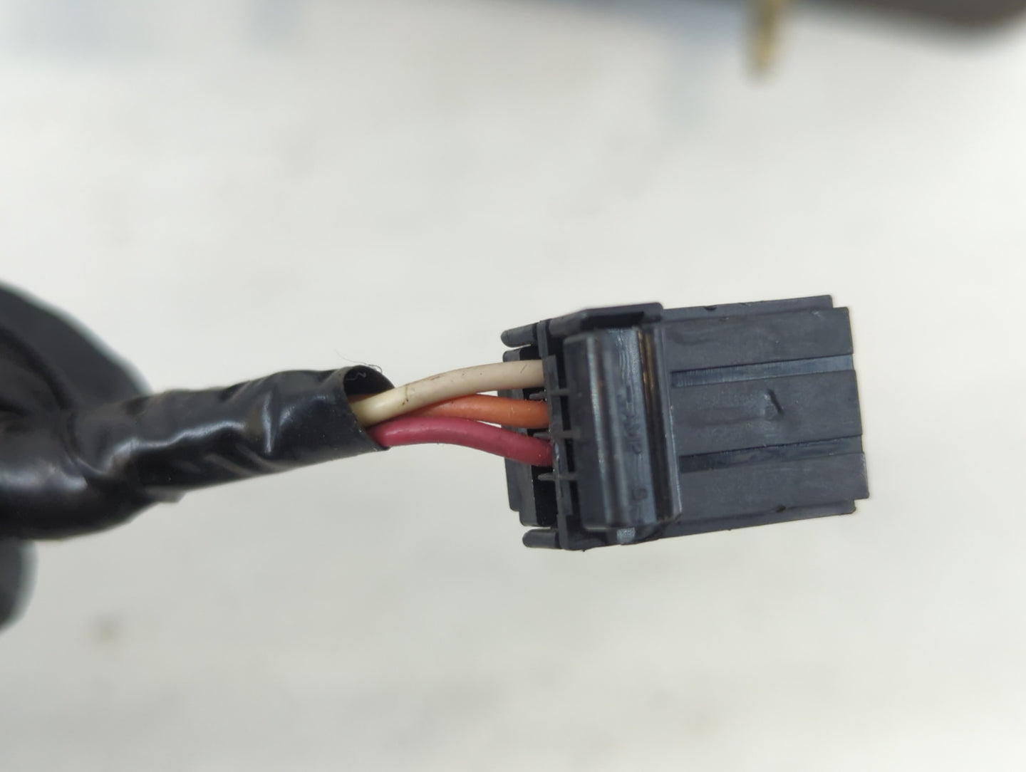 2002-2007 Jeep Liberty Driver Side View Mirror - Left Door Mirror OEM Used - Oemusedautoparts1.com