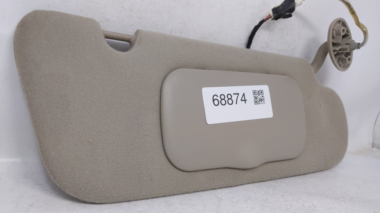 2002 Jeep Liberty Sun Visor Shade Replacement Passenger Right Mirror Fits OEM Used Auto Parts - Oemusedautoparts1.com