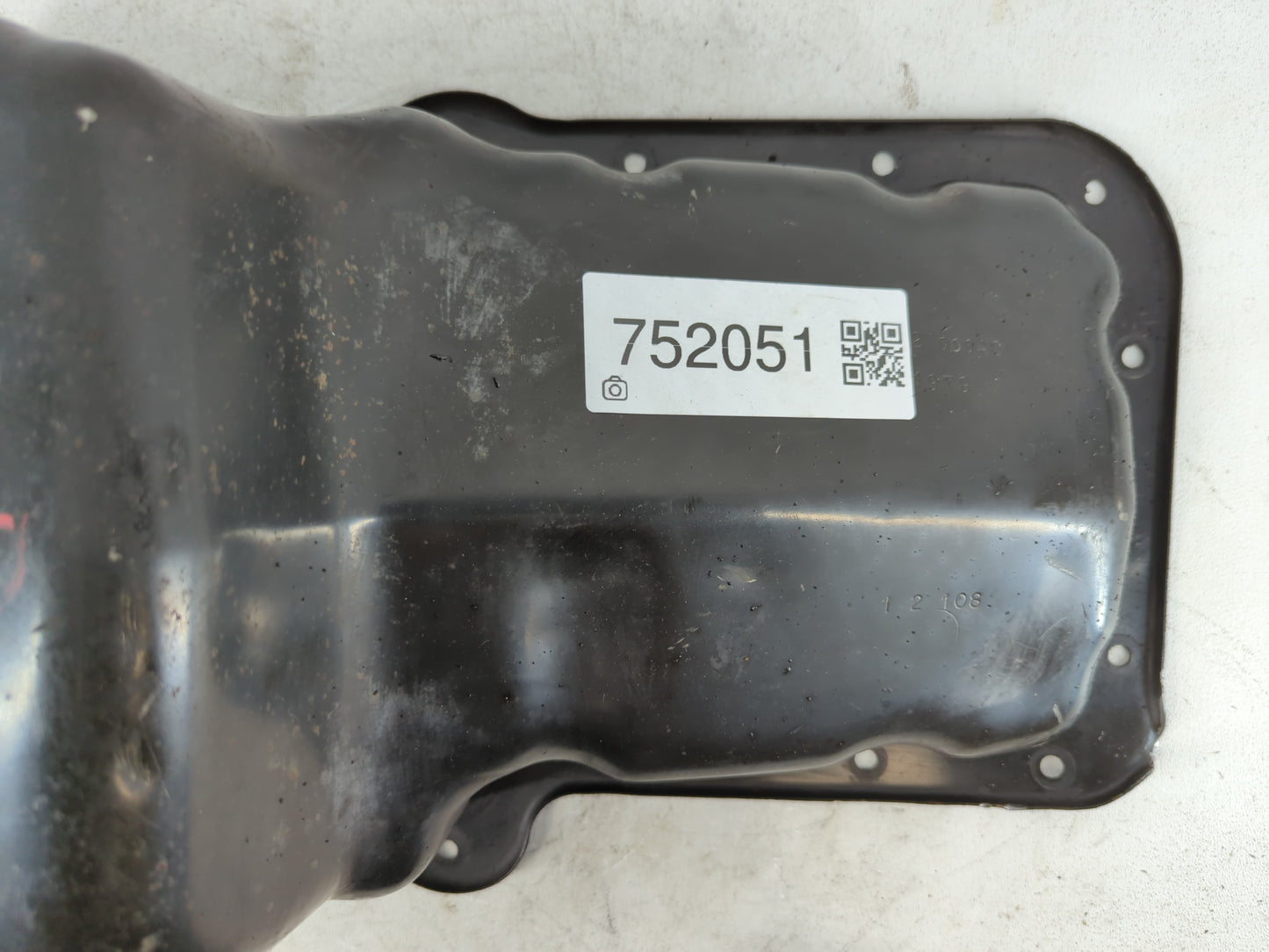 2002-2003 Jeep Liberty Engine Oil Pan P/N:31979 53021000AC Fits Fits 2002 2003 OEM Used Auto Parts - Oemusedautoparts1.com